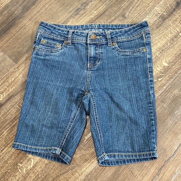 Revolt Girls Jean Short - Picture 1 of 6